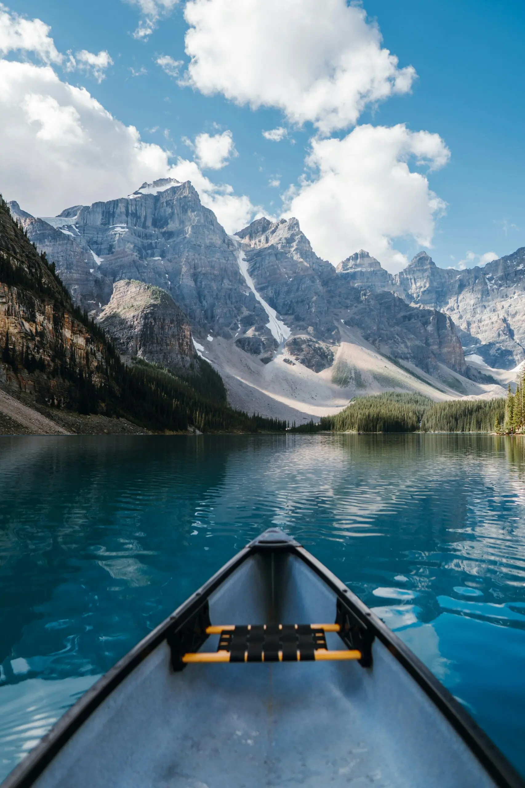 Canoë lac Louise Banff