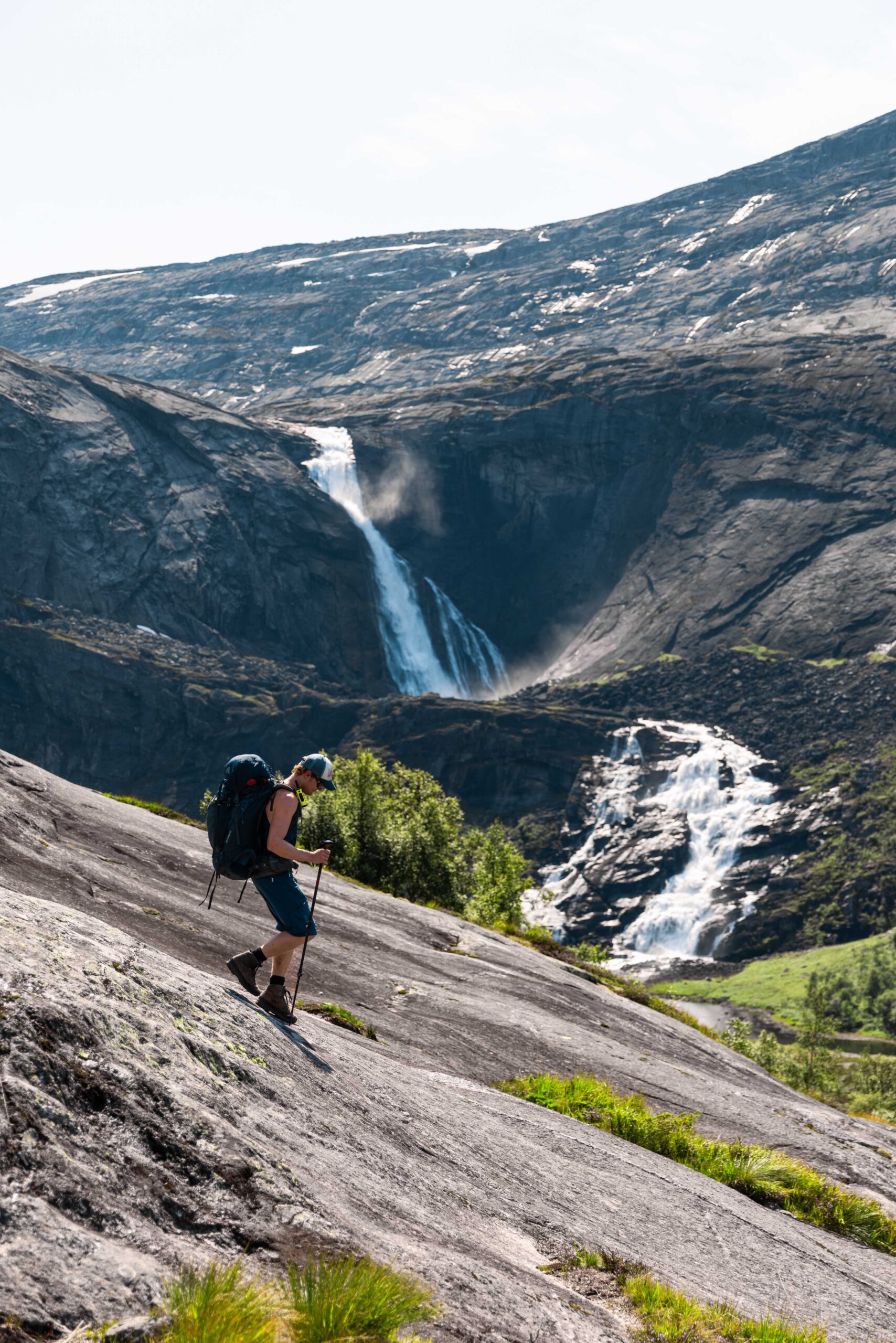 randonneur cascade norvège