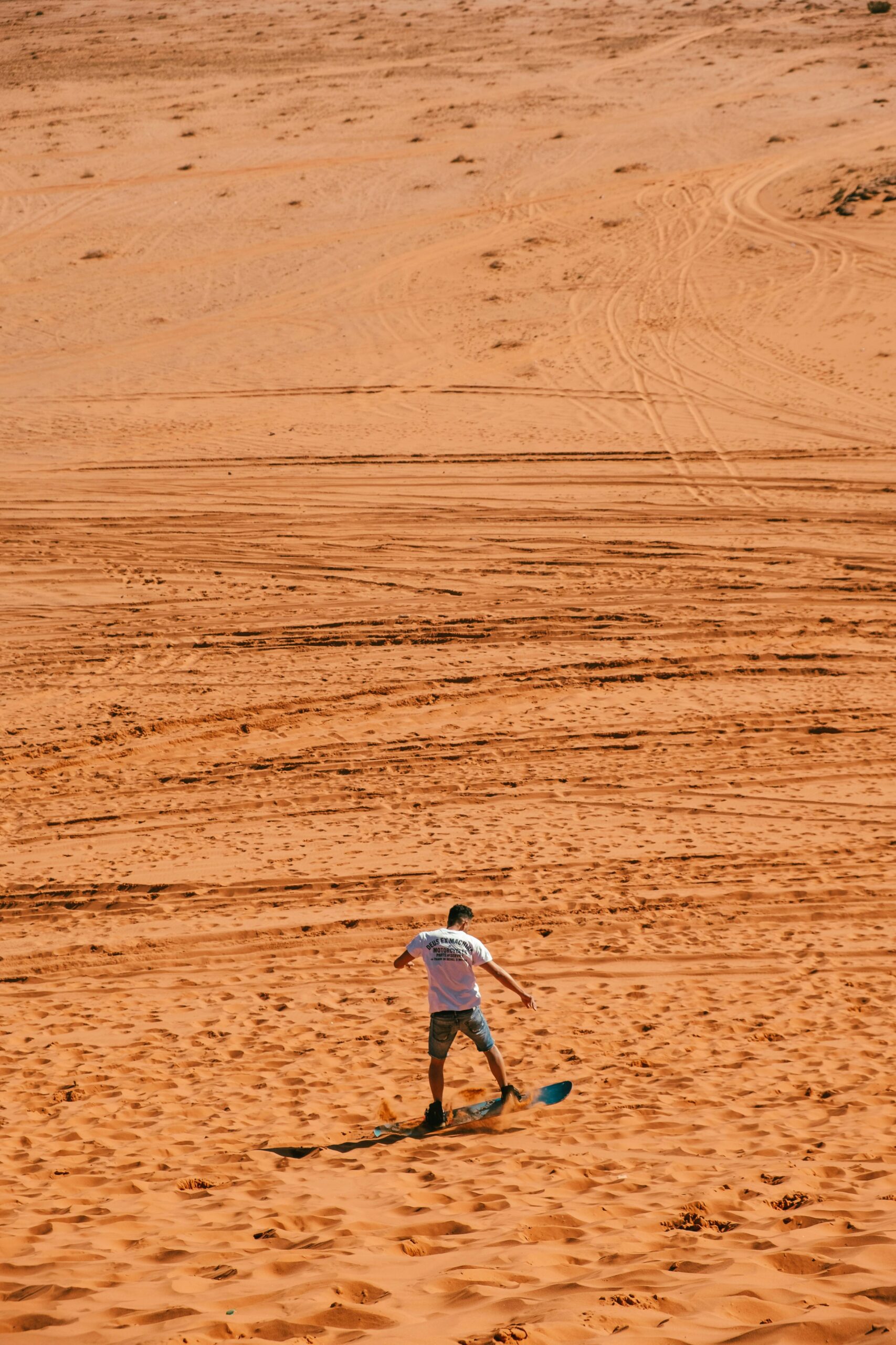 sandboard désert wadi rum jordanie